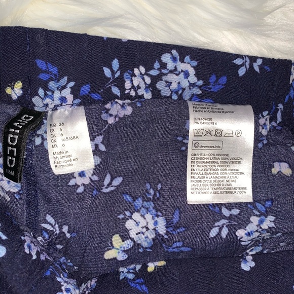 Divided and H&M flowery shorts - Picture 5 of 13